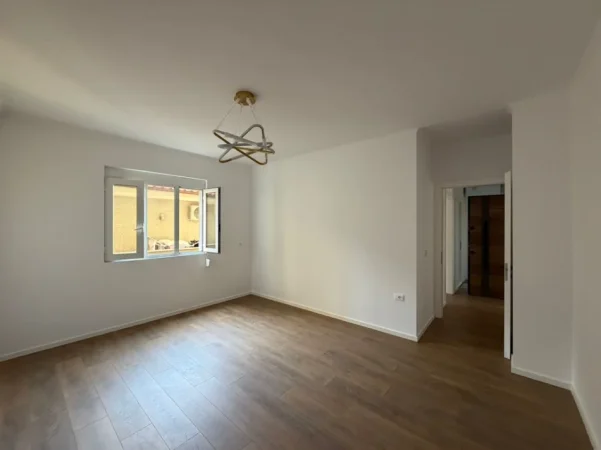 Tirane, shitet apartament 1+1 Kati 3, 47 m² 108.000 € (RRUGA DRITAN HOXHA)