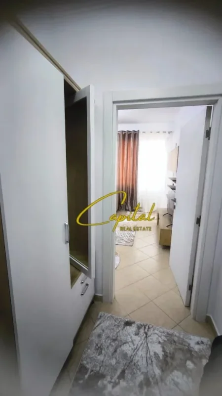 Tirane, jepet me qera apartament 1+1 Kati 8, 63 m² 470 € (ASTIR)