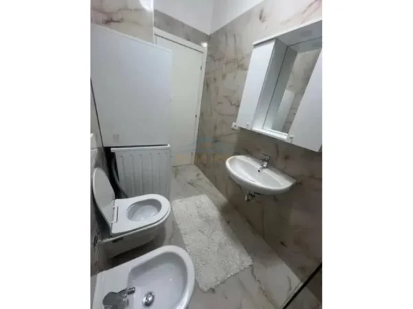 Tirane, jepet me qera apartament 1+1 Kati 6, 65 m² 550 € (Jordan Misja)