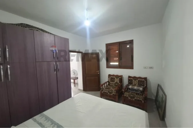 Vlore, jepet me qera shtepi 1+1 Kati 0, 200 m² 400 € (Rruga Mis Durhan, Vlore)