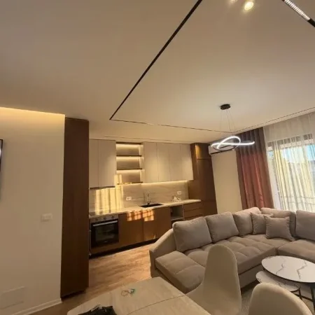 Tirane, jepet me qera apartament 3+1+Ballkon Kati 2, 120 m² 1.100 € (Bulevardi i Ri – Tiranë)