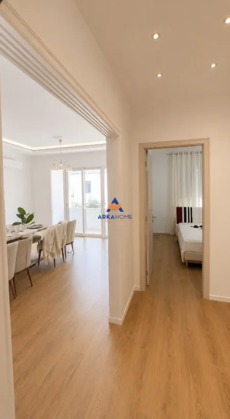 Tirane, shitet apartament 2+1+Ballkon Kati 6, 84 m² 258.000 € 