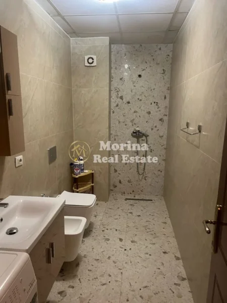 Tirane, jepet me qera apartament 2+1 Kati 3, 100 m² 600 € (Liqeni i Thatë)
