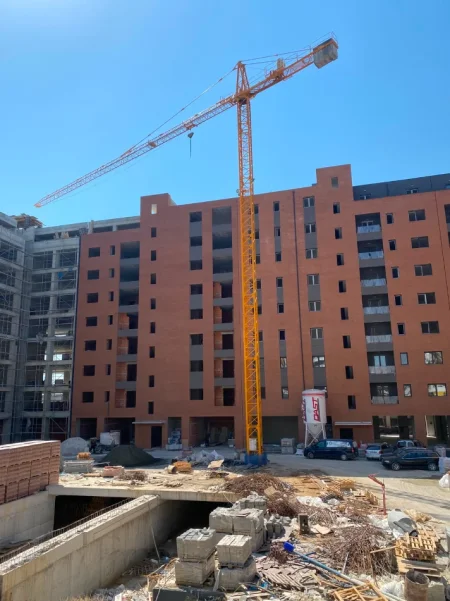Tirane, shitet apartament 2+1+Ballkon Kati 8, 106 m² 105.300 € (Prane rrethit te Ullirit,Kamez)