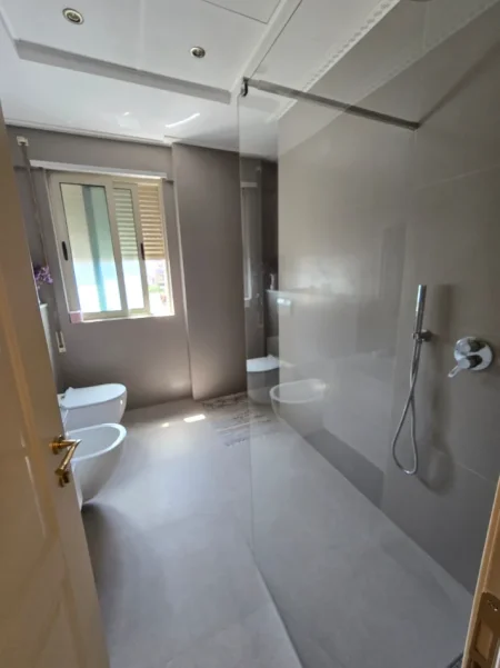 Tirane, jepet me qera apartament 2+1+Aneks+Ballkon Kati 4, 110 m² 933 € (Vizion Plus, Don Bosko)