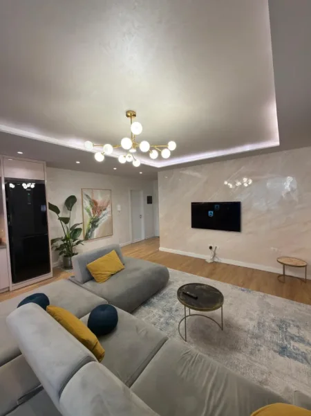 Tirane, shitet apartament 2+1 Kati 2, 102 m² 350.000 € (Komuna e Parisit)