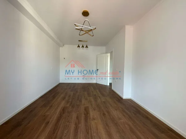 Tirane, shitet apartament 1+1+Ballkon Kati 3, 58 m² 128.000 € (Rruga Dritan Hoxha)
