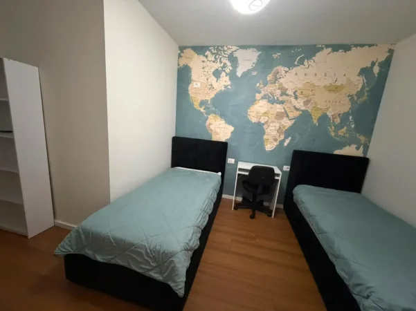 Tirane, jepet me qera apartament 2+1+Ballkon Kati 2, 95 m² 800 € (Liqeni i Thate)