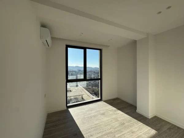 Tirane, jepet me qera apartament 2+1 Kati 11, 105 m² 1.100 € (Golden Tower Rezidence I Rruga Mine Peza)