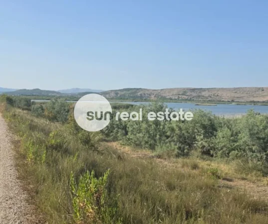 Velipoje, shitet truall ne bregdet , 24.000 m² 780.000 € (laguna vilunit)