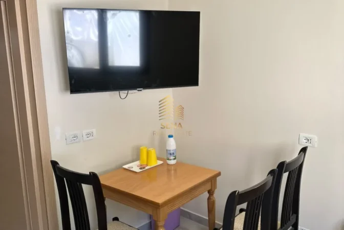 Tirane, jepet me qera apartament 2+1+Ballkon Kati 2, 80 m² 450 € (Fresk)