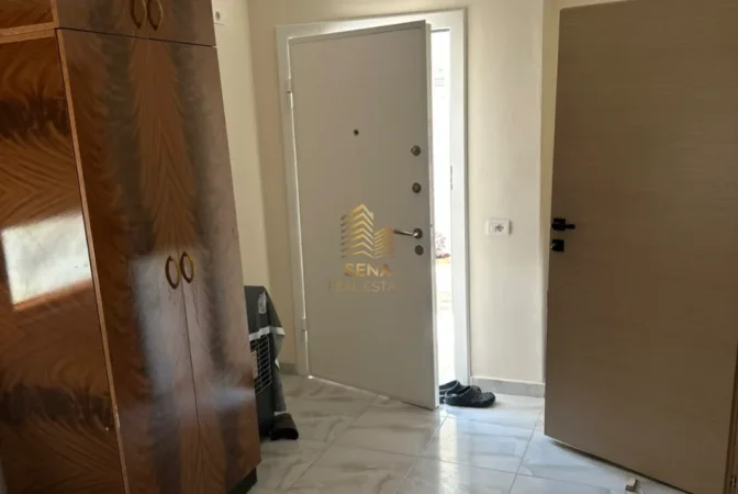 Tirane, jepet me qera apartament 2+1+Ballkon Kati 2, 80 m² 450 € (Fresk)