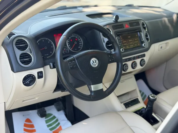 VOLKSWAGEN TIGUAN 2.0 NAFTE 👉 2009 👈 kambio MANUALE - 4 X 4 7.300 Lek