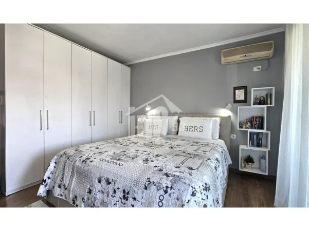 Tirane, shitet apartament 2+1+Ballkon Kati 4, 92 m² 176.000 € (TEK FUSHA E SPORTIT "ALI DEMI")