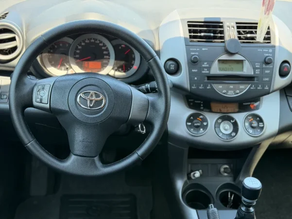 TOYOTA RAV 4 - 2.2 NAFTE - D4D 👉 2009 👈 kambio MANUALE - 4 X 4 - 6.700 Lek