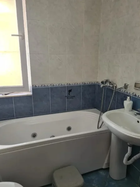 Tirane, jepet me qera apartament 2+1 Kati 2, 80 m² 700 € (KOPSHTI ZOOLOGJIK)