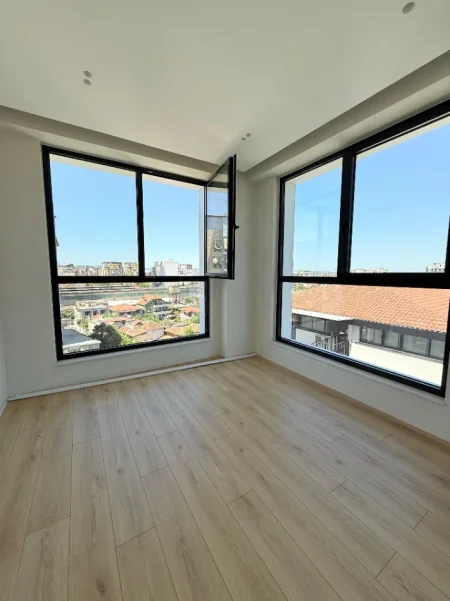 Tirane, jepet me qera apartament 2+1 , 104 m² 800 € (rruga Jordan Misja)