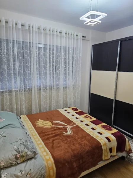 Tirane, jepet me qera apartament 2+1 Kati 2, 76 m² 550 € (5 Maj, prane Concord Center)