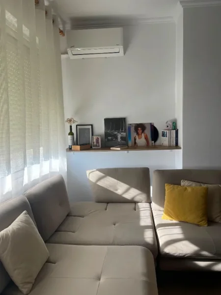 Tirane, jepet me qera apartament 1+1 Kati 4, 70 m² 600 € (Don Bosko, Pallati TID, te Viva Market)