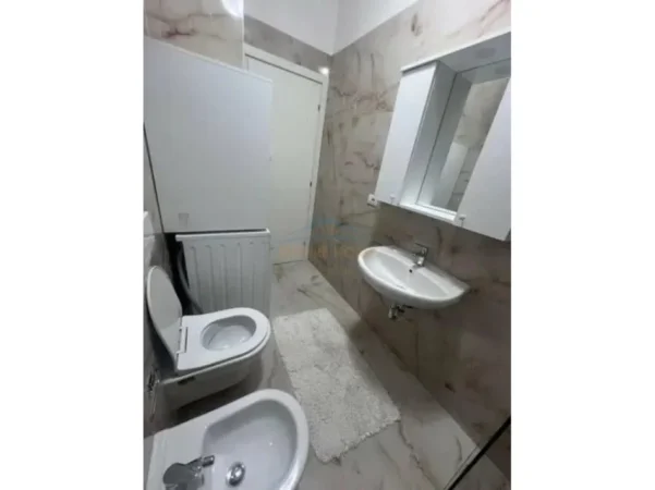 Tirane, jepet me qera apartament 1+1 Kati 6, 66 m² 550 € 