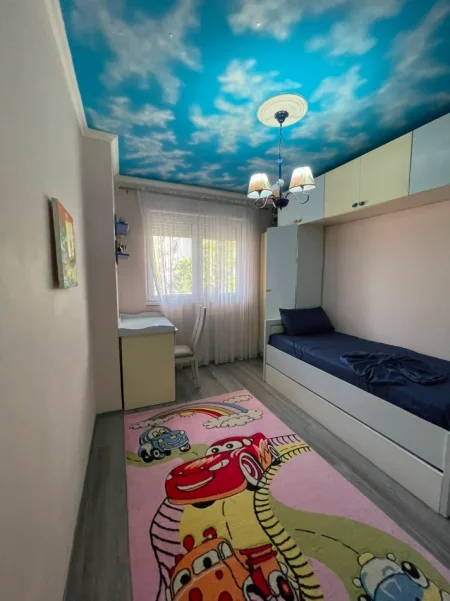 Tirane, jepet me qera apartament 2+1 , 110 m² 550 € (Astir)