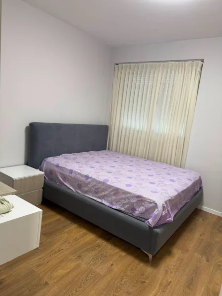 Tirane, jepet me qera apartament 1+1 Kati 6, 68 m² 520 € (5 Maj, tek Big Market)