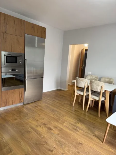 Tirane, jepet me qera apartament 1+1 Kati 6, 68 m² 520 € (5 Maj, tek Big Market)