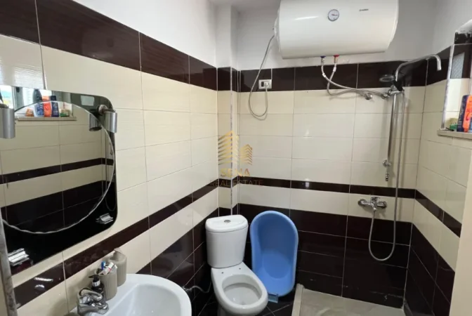 Tirane, shitet apartament 1+1+Ballkon Kati 6, 60 m² 95.000 € (Laprake)