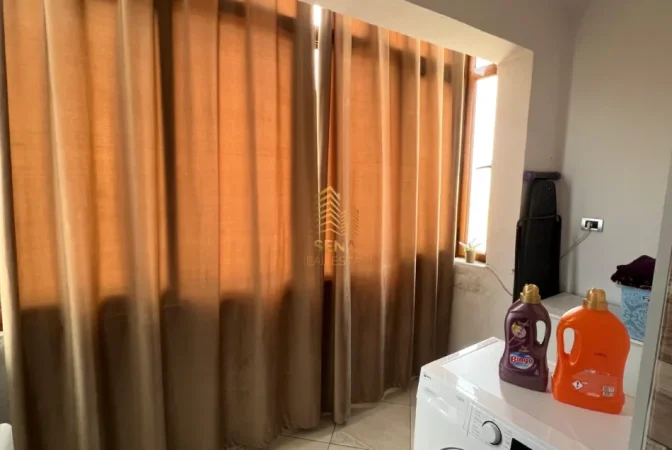 Tirane, shitet apartament 1+1+Ballkon Kati 6, 60 m² 95.000 € (Laprake)