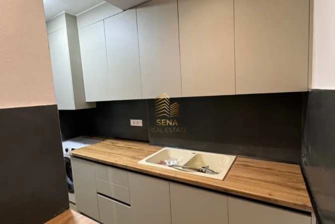Tirane, jepet me qera apartament 1+1+Ballkon Kati 6, 60 m² 650 € (Vasil Shanto)
