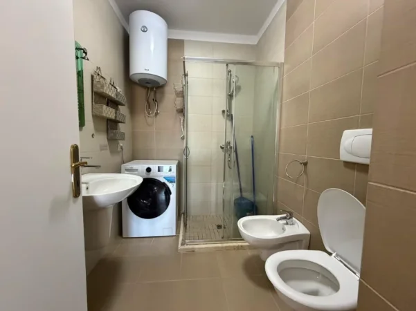Tirane, jepet me qera apartament 1+1 Kati 11, 48 m² 550 € 