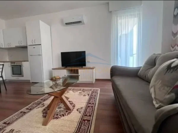Qera, Apartament 1+1, Jordan Misja , Tirane . 0696069906