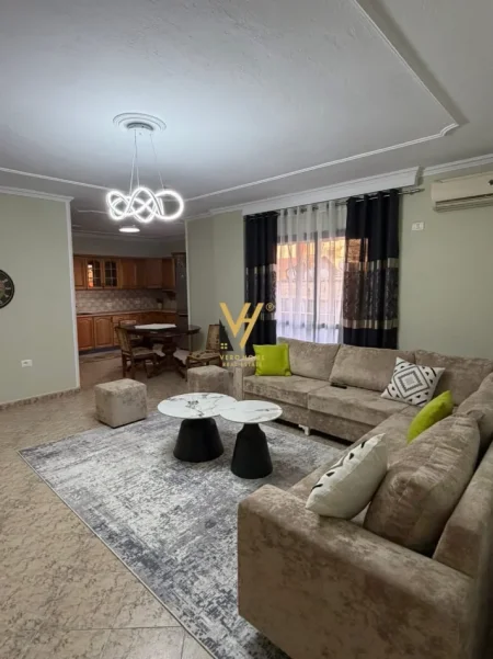 Tirane, jepet me qera apartament 2+1+Ballkon Kati 6, 110 m² 720 € (MYSLYM SHYRI)