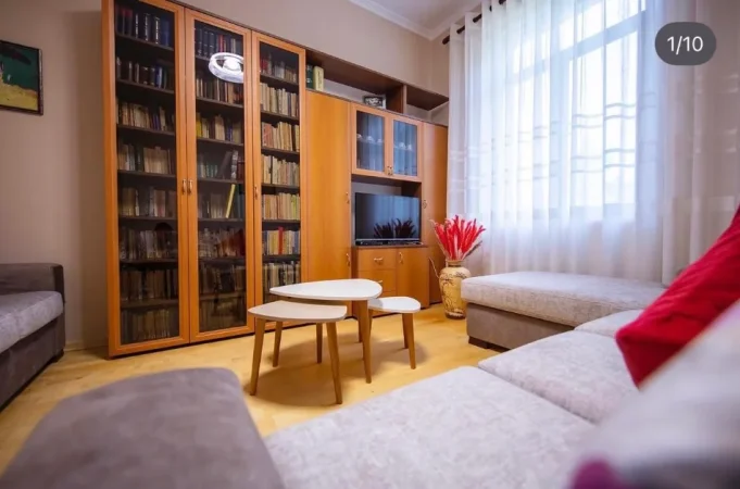 Tirane, jepet me qera apartament 1+1+Aneks+Ballkon Kati 2, 66 m² 62.000 € 