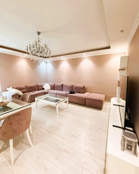 Tirane, shitet apartament 3+1+Aneks+Ballkon Kati 4, 121 m² 320.000 € (Rruga Medar Shtylla)