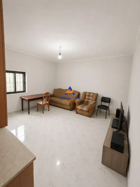 Tirane, shitet apartament Vile 1 Katshe Kati 1, 284 m² 200.000 € 