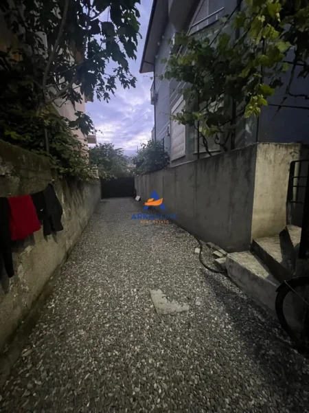 Tirane, shitet apartament Vile 1 Katshe Kati 1, 284 m² 200.000 € 