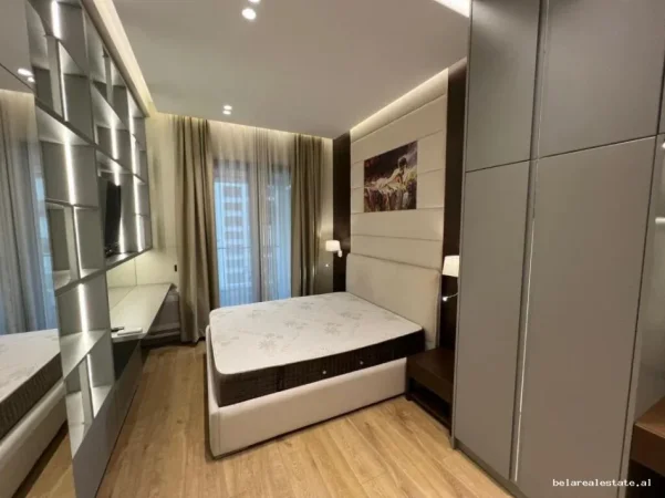 Tirane, jepet me qera apartament 1+1 Kati 8, 74 m² 900 € (rruga e kavajes)