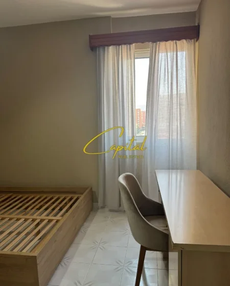 Tirane, jepet me qera apartament 2+1 Kati 6, 110 m² 500 € (RRUGA E KAVAJES)