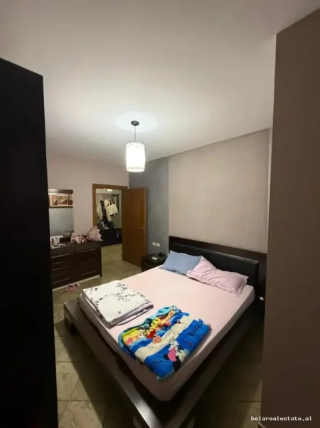 Tirane, jepet me qera apartament 2+1 Kati 5, 80 m² 600 € (Rruga e kavajes)