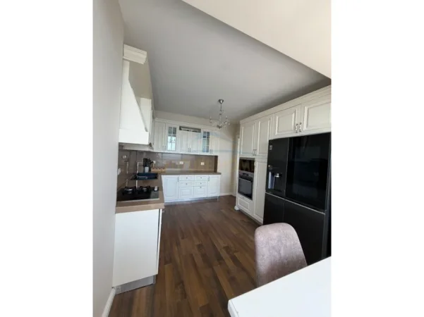 Qera, Apartment 3+1+2+3 Ballkone, Currila, Durrës. 0696069906