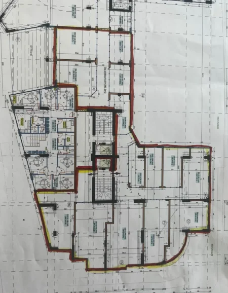 Tirane, jepet me qera zyre Kati 2, 700 m² 13.000 € (RRUGA E DURRESIT QENDER)