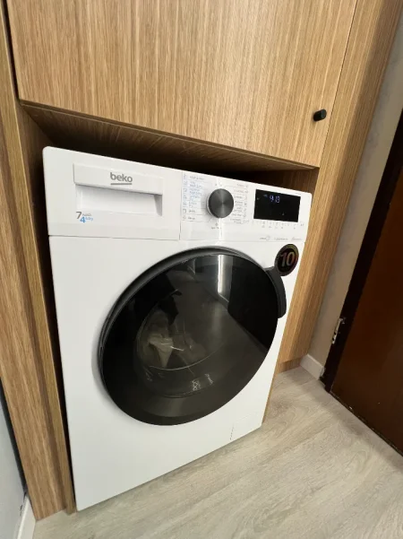 Durres, jepet me qera nga Pronari, pa-komision garsonier Studio Kati 5, 35 m² 500 € (Golem)