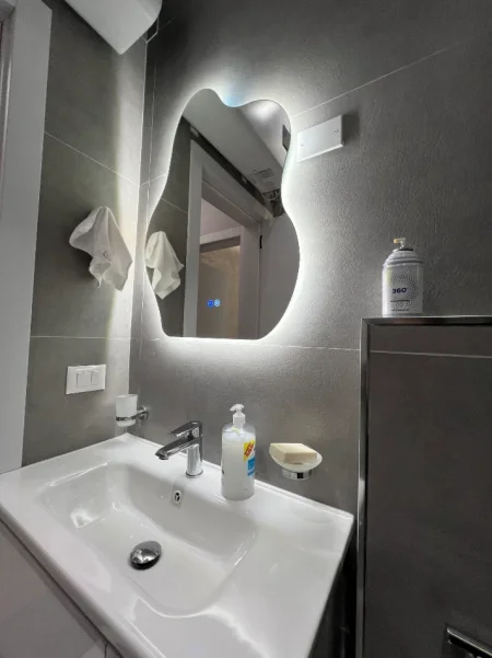 Durres, jepet me qera nga Pronari, pa-komision garsonier Studio Kati 5, 35 m² 500 € (Golem)