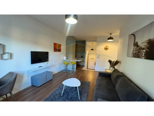 Tirane, jepet me qera apartament 2+1 Kati 1, 78 m² 650 € (Kodra e diellit)
