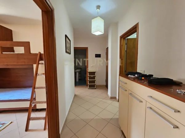 Tirane, jepet me qera apartament 2+1 Kati 6, 100 m² 700 € (rruga e barrikadave)