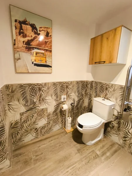 Tirane, jepet me qera garsonier Studio Kati 0, 40 m² 400 € (Rruga Vedat Kokona)