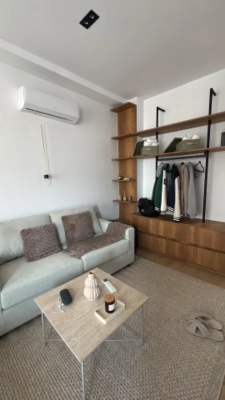 Tirane, jepet me qera garsonier Kati 8, 40 m² 40.000 Lek (Kompleksi Kadiu ne Ali Dem)