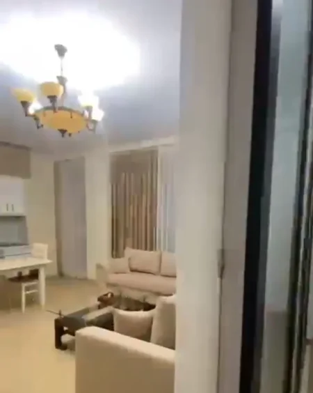 Tirane, jepet me qera apartament 2+1 Kati 4, 100 m² 500 € (Rruga Asim Vokshi)