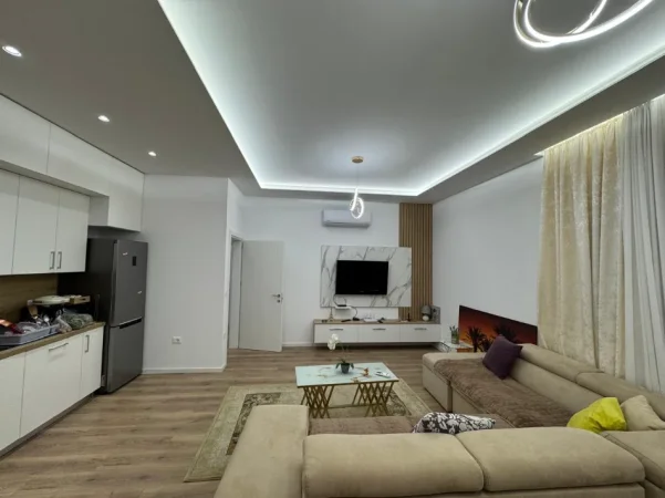 Tirane, jepet me qera Vile Vile 1 Katshe Kati 1, 140 m² 700 € 